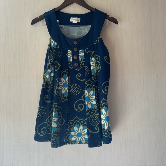 Belle Du Jour Tops - Belle du Jour Women’s Floral Navy Lightweight Stretch Tank Size Large